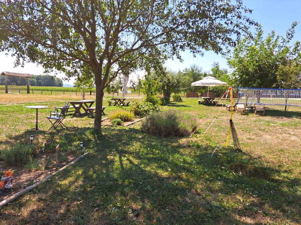 Glamping House Ranc Luze Ξενοδοχείο Εξωτερικό φωτογραφία